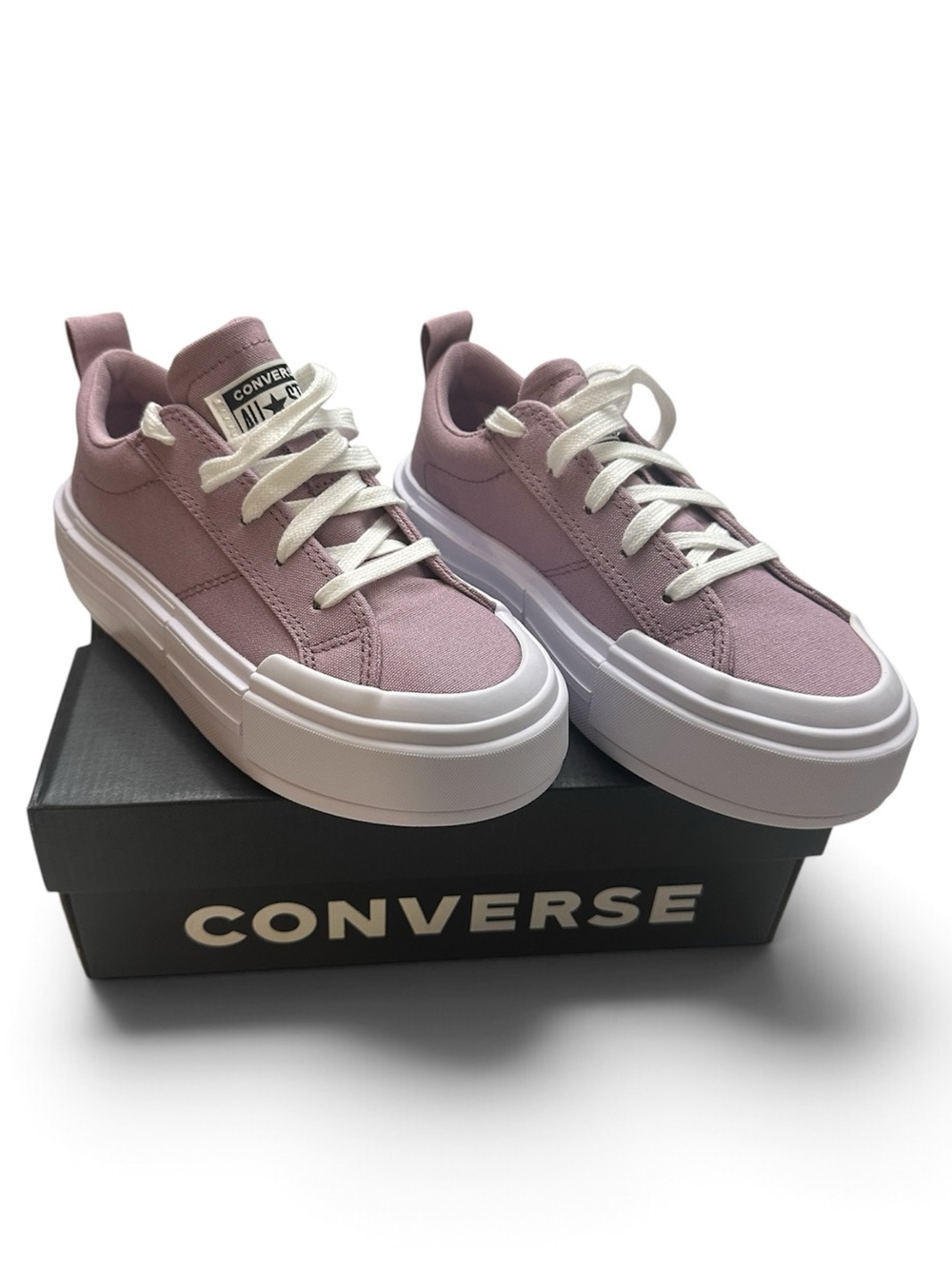 Converse Chuck Taylor All Star Cruise sneakers Size 4youth & 6 women